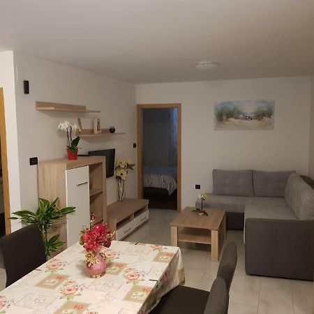 Izola City Center Apartment Екстер'єр фото