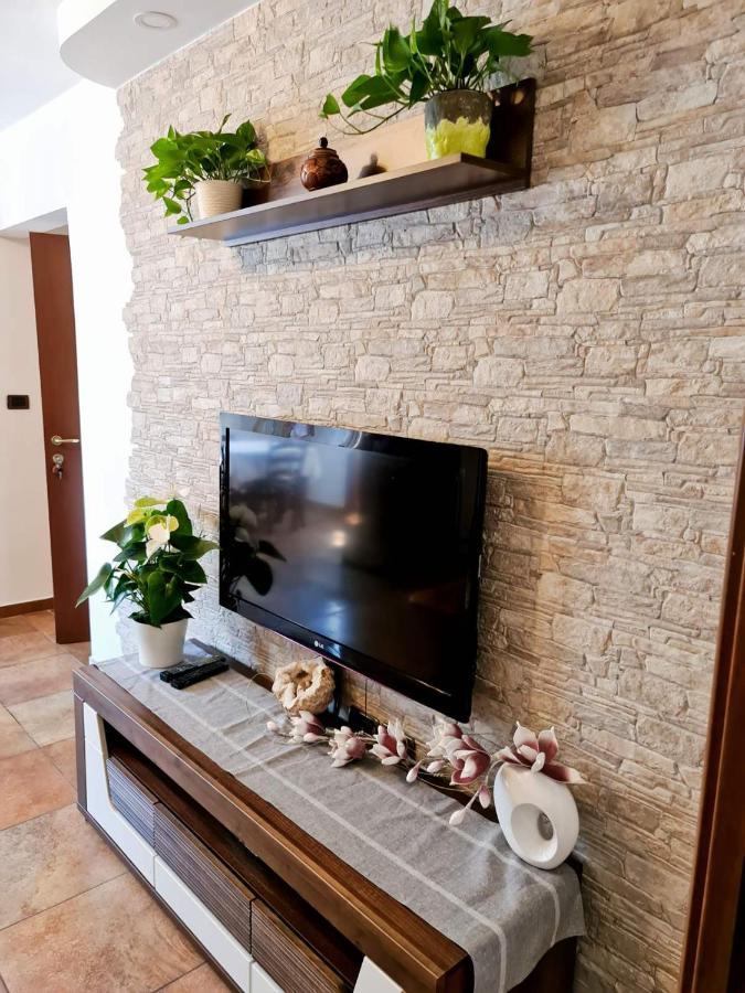 Izola City Center Apartment Екстер'єр фото