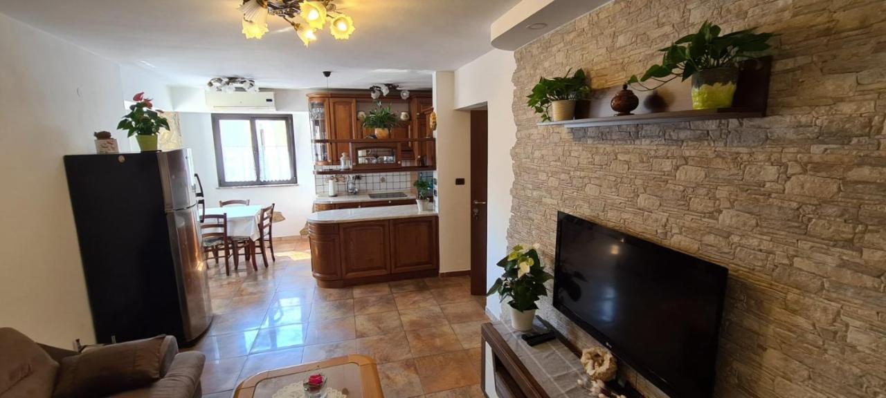 Izola City Center Apartment Екстер'єр фото