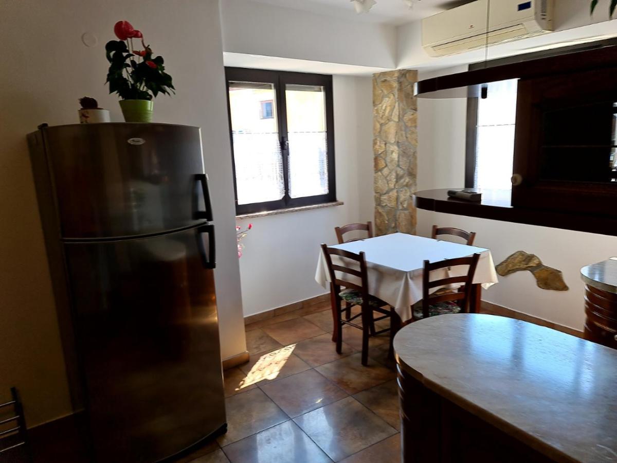 Izola City Center Apartment Екстер'єр фото