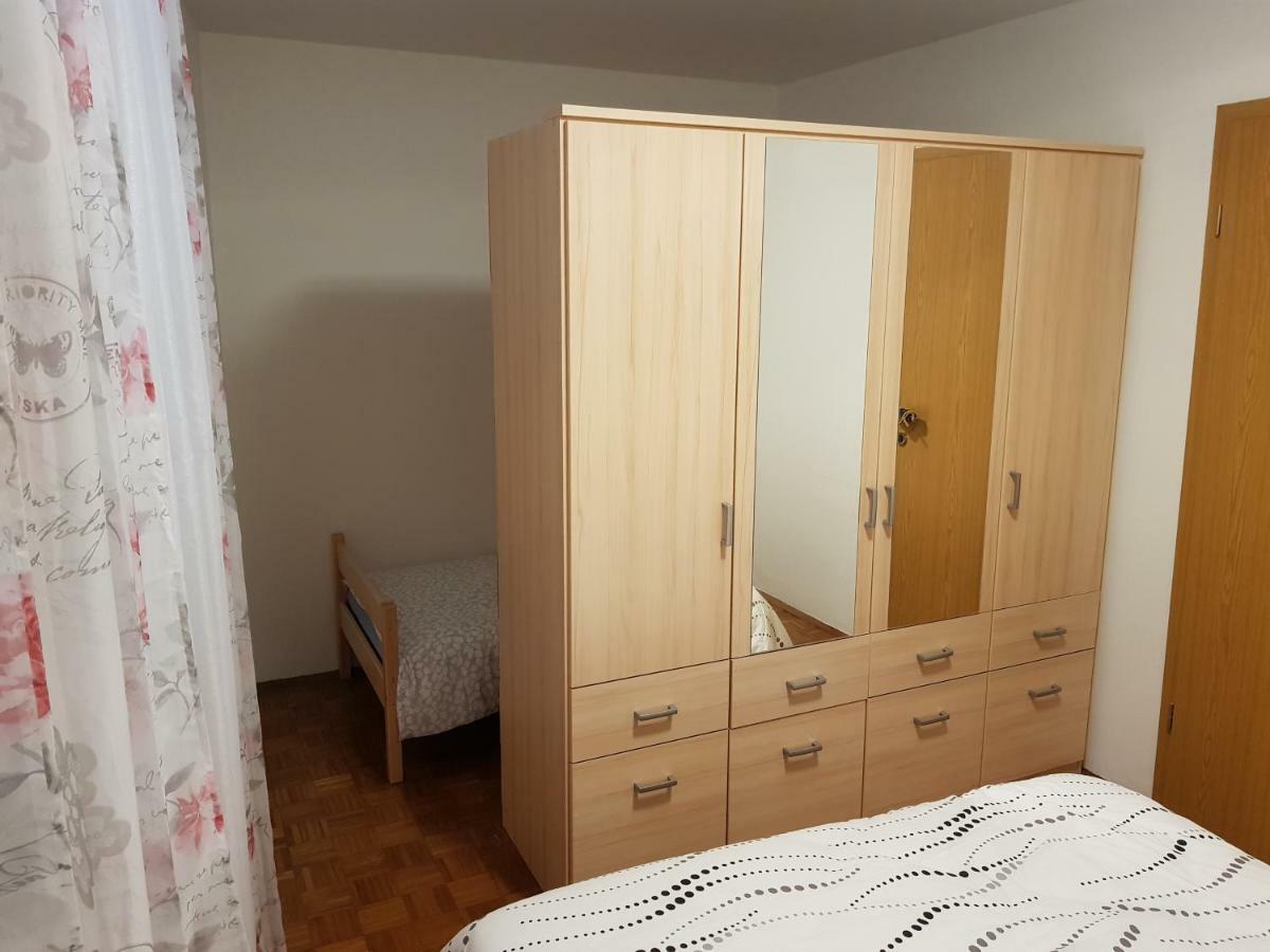 Izola City Center Apartment Екстер'єр фото